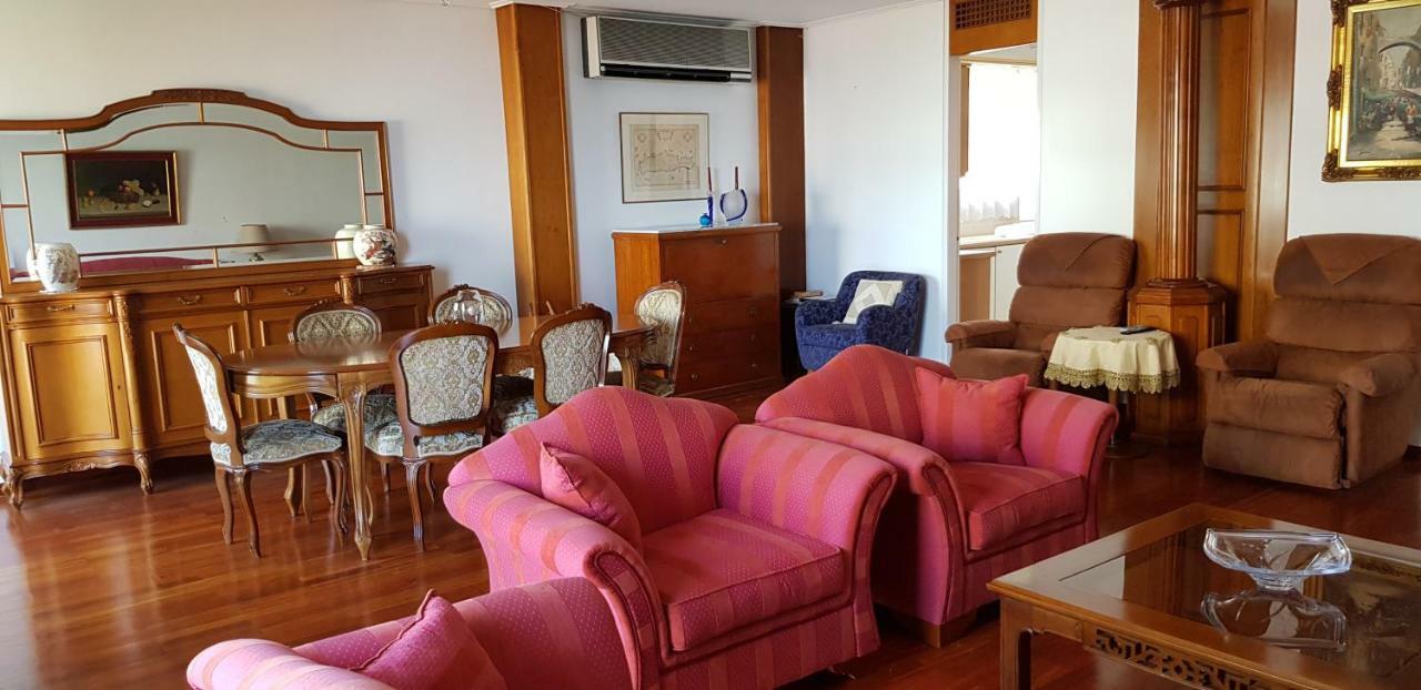 Perfect Beachfront Apartment Atenas Exterior foto